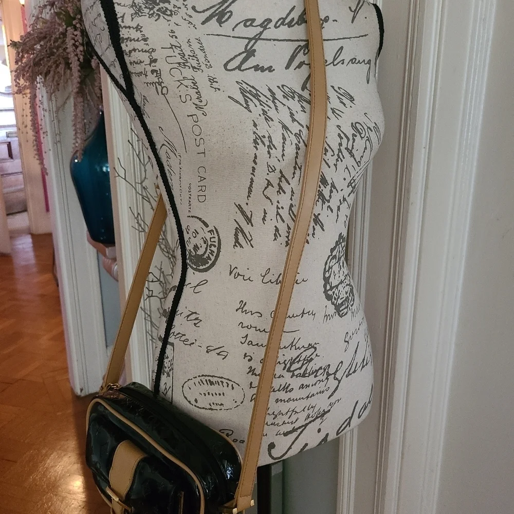 Black Tan Patent Leather Crossbody Bag EUC preloved hp🔥